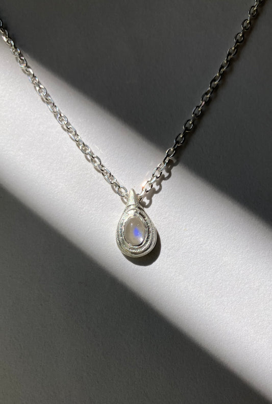 silver PENDANT with moonstone / COOL DROP