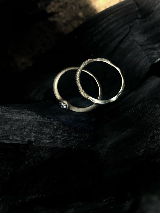 Fairmined gold band / LUNAR WAVE