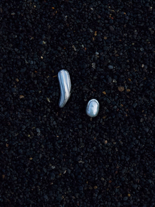 silver SINGLE earring / SHELL