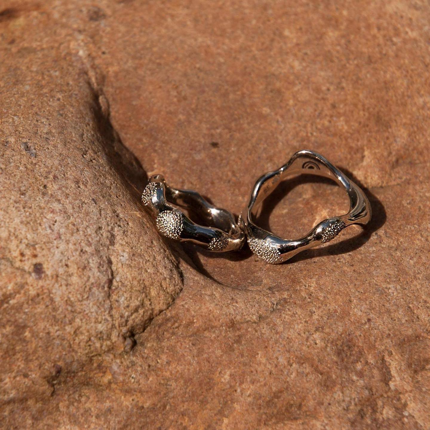 Fairmined gold band SILENT WAVE