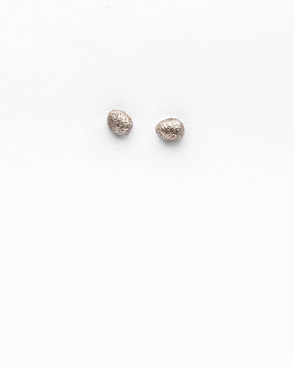Fairmined gold earrings / AQUA DOTS