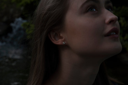 Fairmined gold SINGLE earring / SNAIL