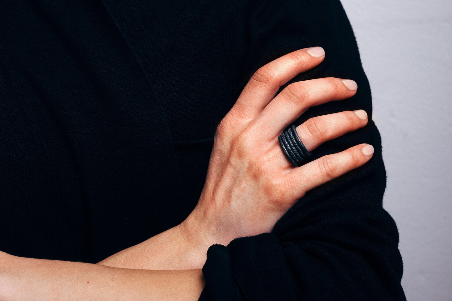 silver band ring / FOREST Light