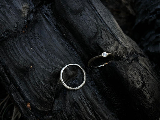 Fairmined gold band / LUNAR WAVE