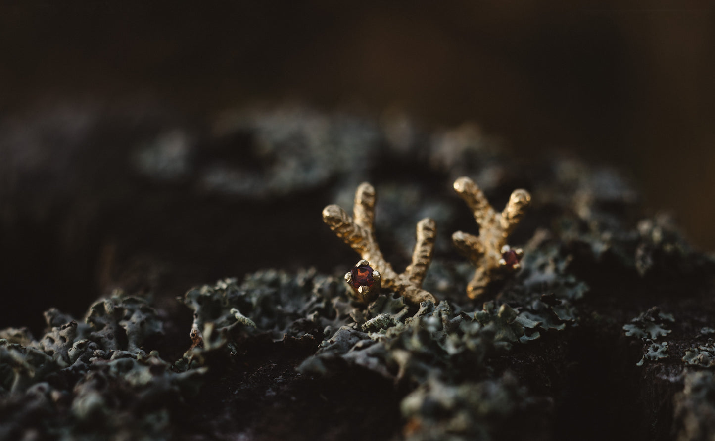 silver EARstuds with gemstone / FOREST Bloom