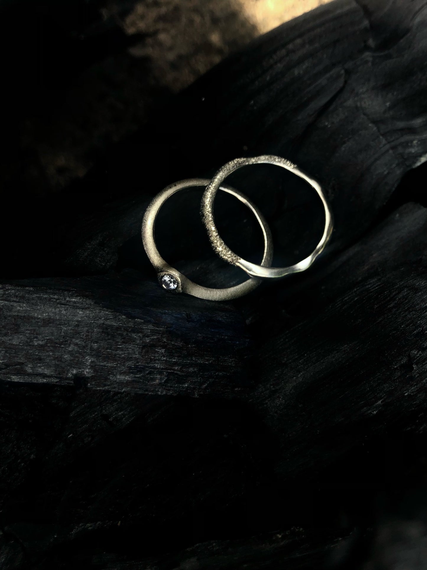 Fairmined gold band / LUNAR WAVE