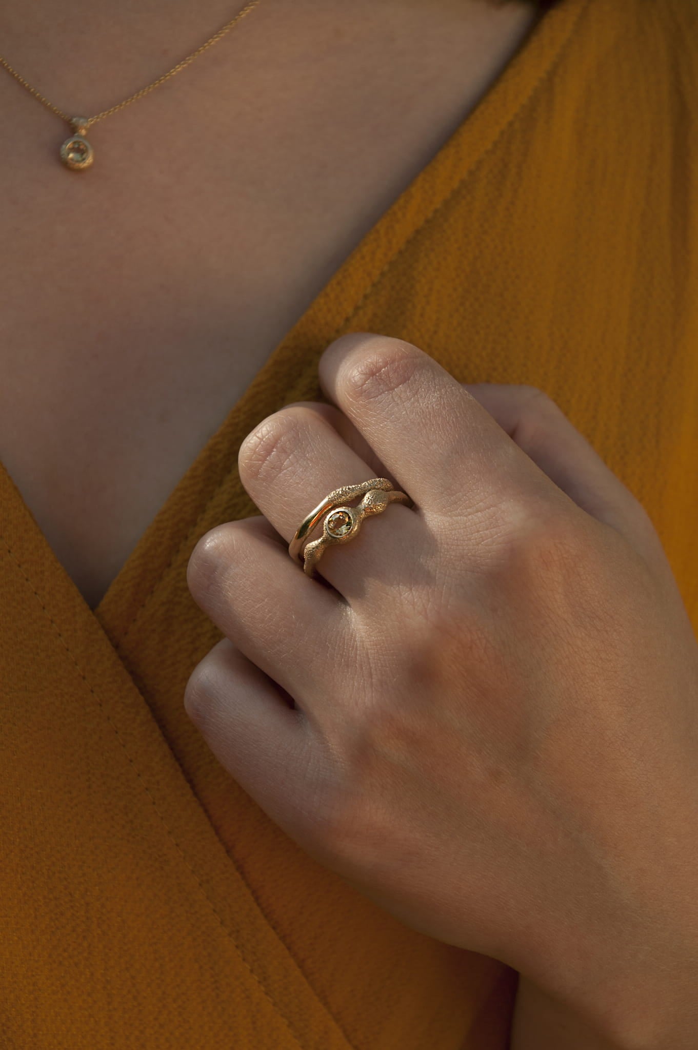 Fairmined gold RING with golden beryl / SUNNY DOT