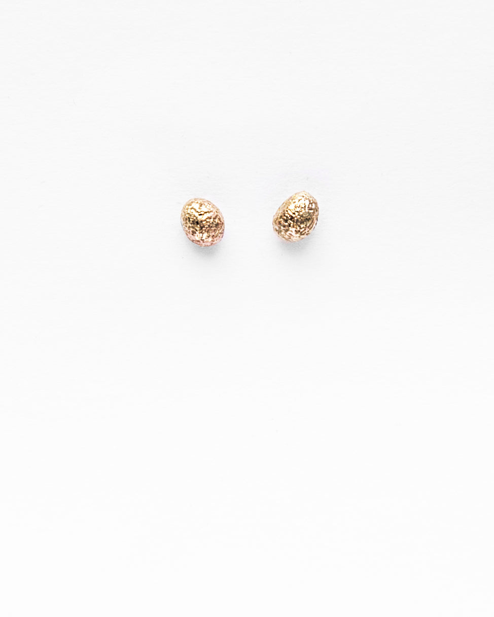 Fairmined gold earrings / SUNNY DOTS
