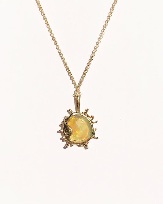 Fairmined gold pendant with opal / SUN