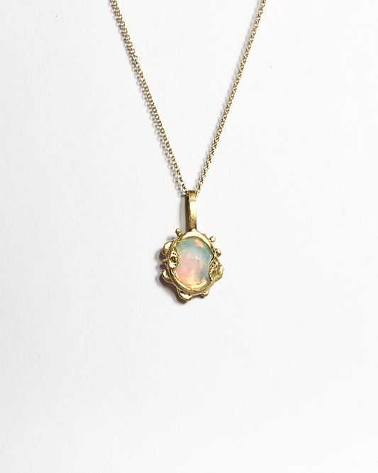 Fairmined gold pendant with opal / RAINBOW HAZE