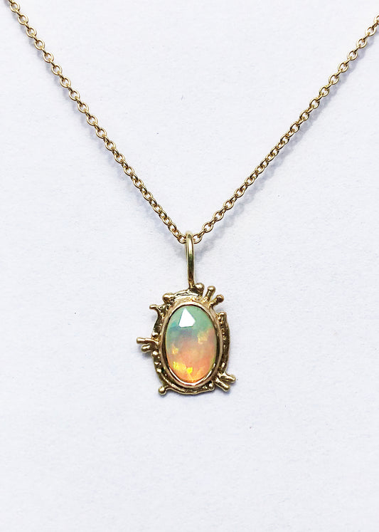 Fairmined gold pendant with opal / SOLAR SPARKLE